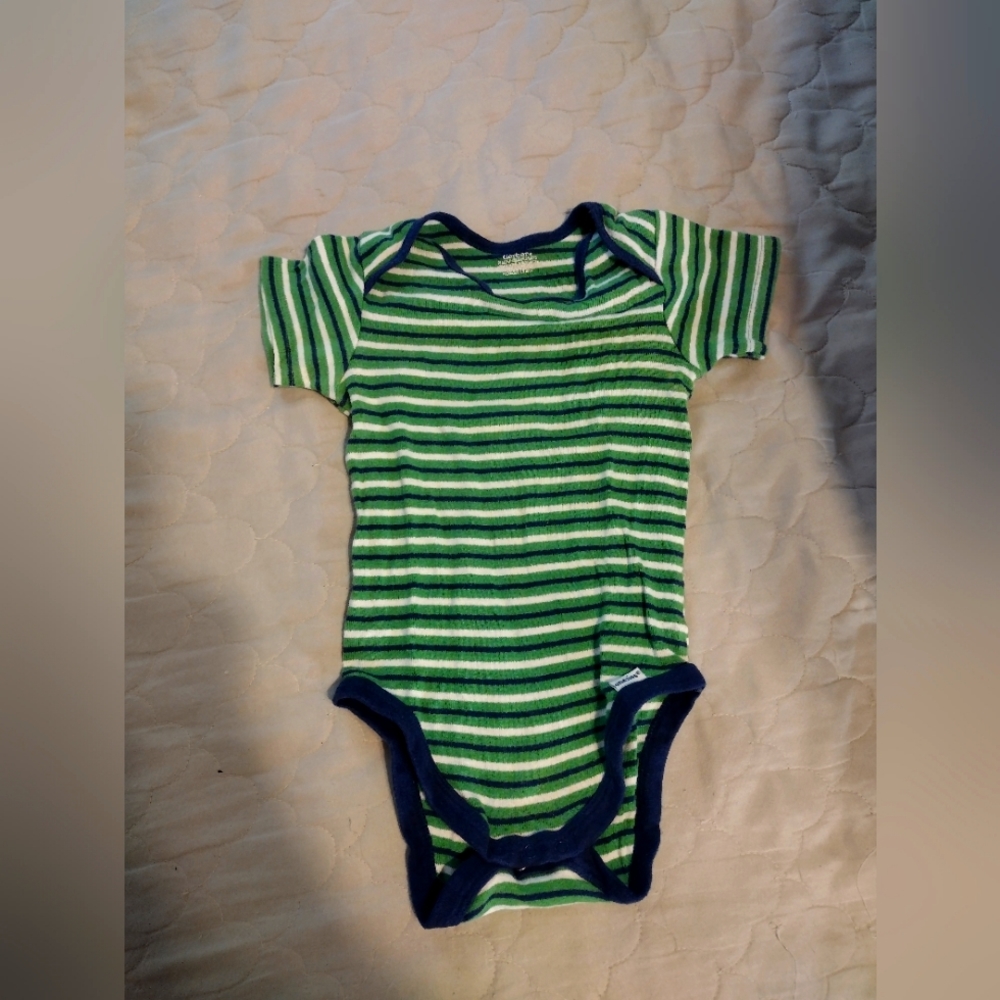 Gerber short sleeve onesie with stripes, size 18M, green and blue